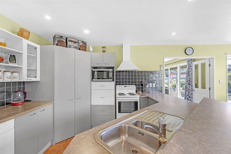Photo of property in 8 Highwood Lane, Burnside, Christchurch, 8053