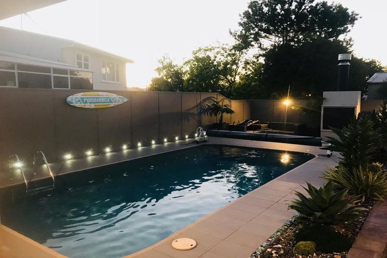 Photo of property in 30a Te Atatu Road, Te Atatu South, Auckland, 0610