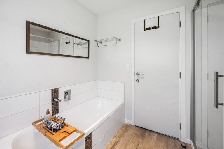 Photo of property in 17 Pukeko Way, Kinloch, Taupo, 3377