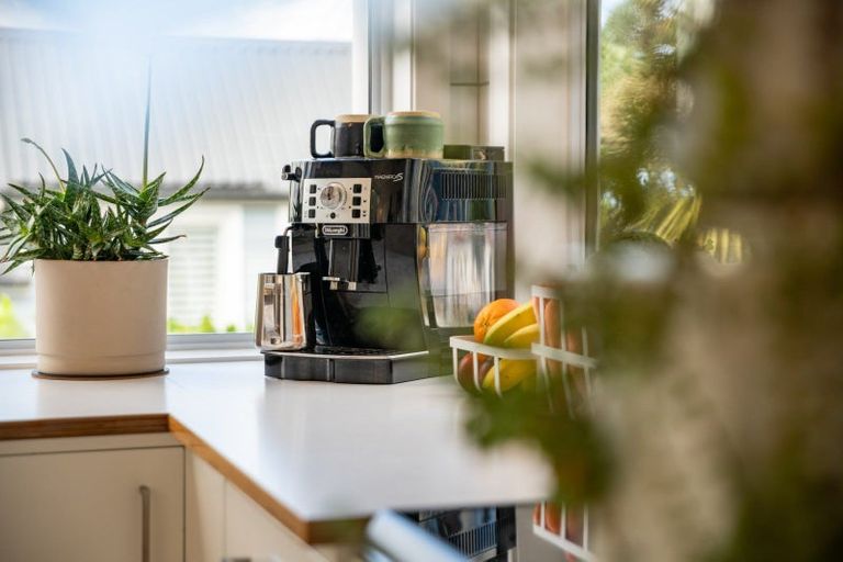 Photo of property in 30 Mandalay Terrace, Khandallah, Wellington, 6035