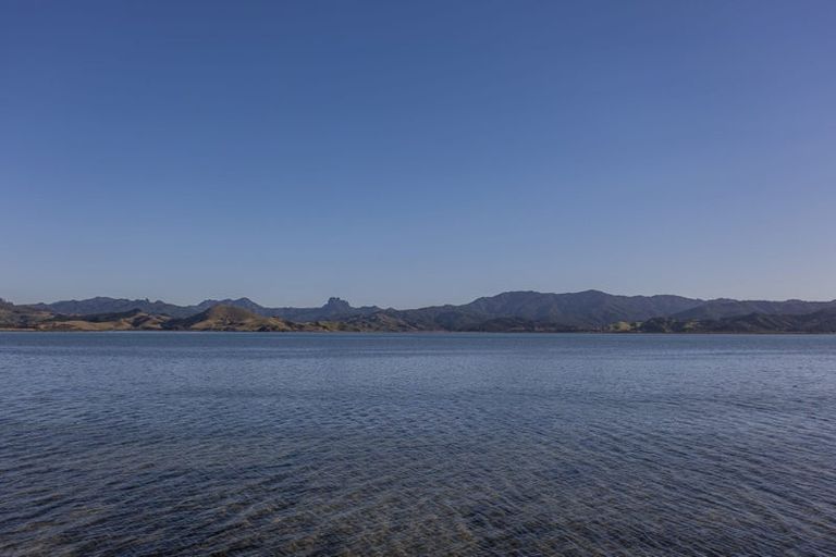 Photo of property in 117 Kopani Road, Matarangi, 3592