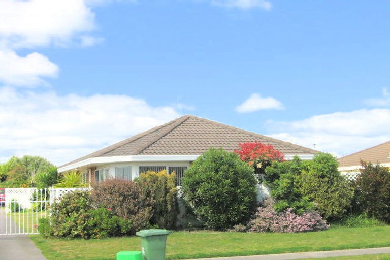 Photo of property in 51 Lotus Avenue, Mount Maunganui, 3116
