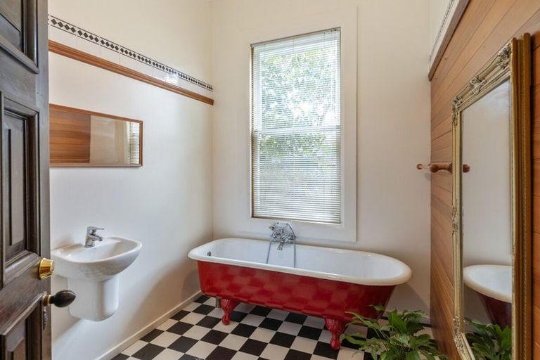 Photo of property in 159 Springfield Road, St Albans, Christchurch, 8014