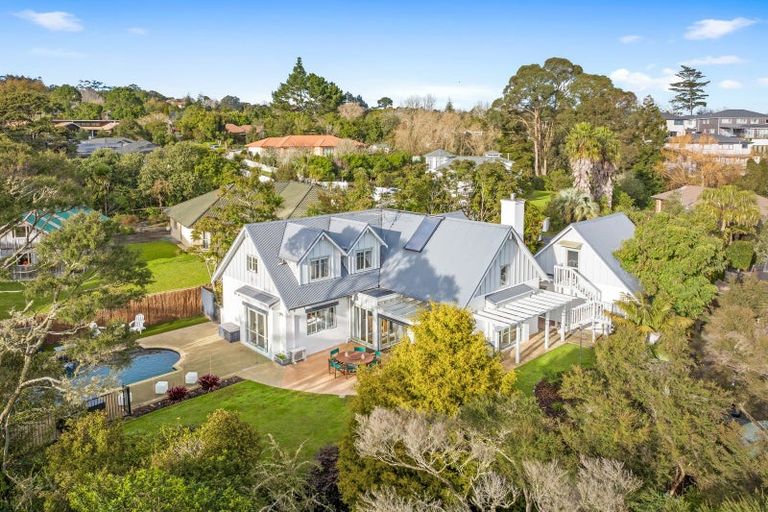 Photo of property in 29b Wicklam Lane, Greenhithe, Auckland, 0632