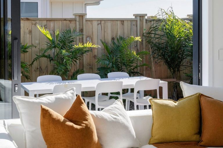 Photo of property in 6 Serrata Close, Papamoa Beach, Papamoa, 3118