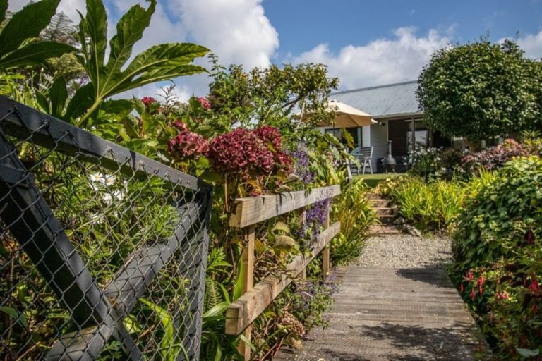 Photo of property in 12a Alexander Street, Waikanae, 5036