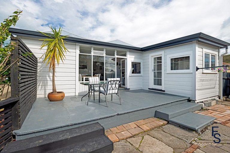 Photo of property in 6 Duke Street, Tamarau, Gisborne, 4010