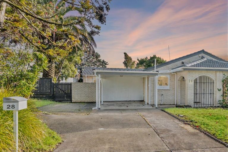 Photo of property in 28 Matuhi Rise, Henderson, Auckland, 0612