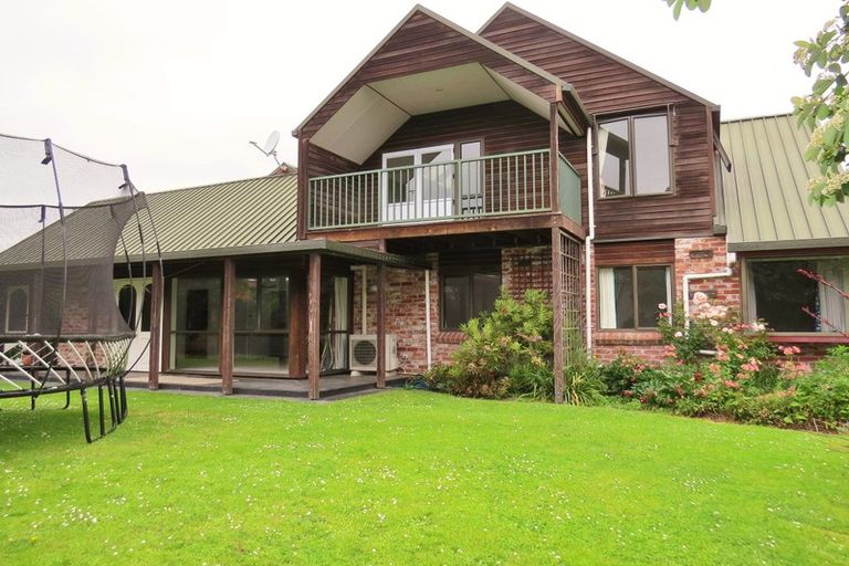 Photo of property in 16 Rearsby Drive, Halswell, Christchurch, 8025