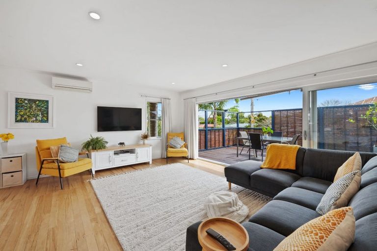 Photo of property in 53 Angelo Avenue, Howick, Auckland, 2014