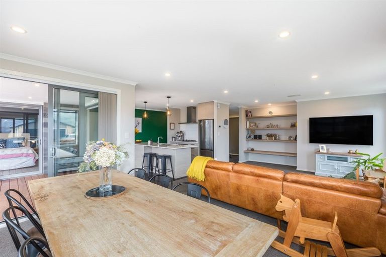 Photo of property in 89 John Burke Drive, Aotea, Porirua, 5024