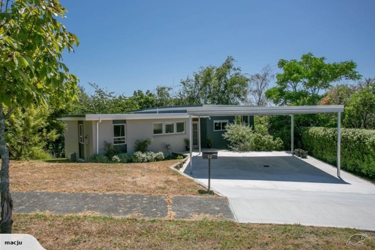 Photo of property in 12 Glamis Avenue, Dinsdale, Hamilton, 3204