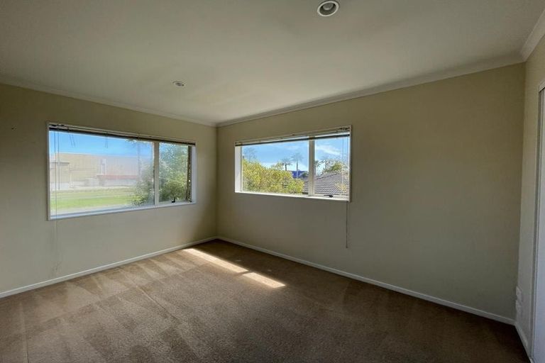 Photo of property in 7 Moravale Lane, Flat Bush, Auckland, 2016