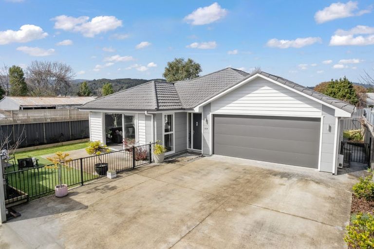Photo of property in 33a Sheridan Crescent, Trentham, Upper Hutt, 5018