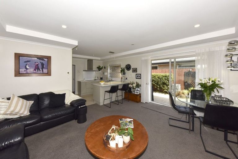 Photo of property in 4/198 Racecourse Road, Sockburn, Christchurch, 8042