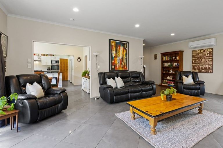 Photo of property in 14 Kingsgate Lane, Havelock North, 4130
