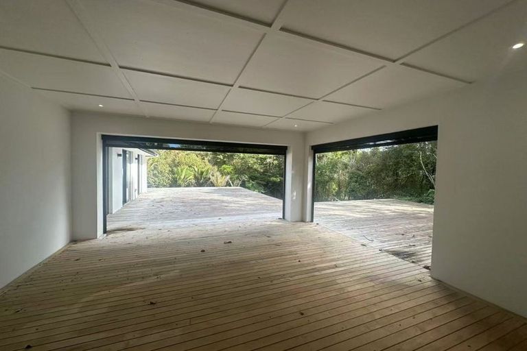 Photo of property in 49a Churchouse Road, Greenhithe, Auckland, 0632
