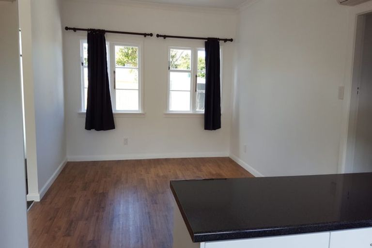 Photo of property in 37a Parkvale Road, Karori, Wellington, 6012