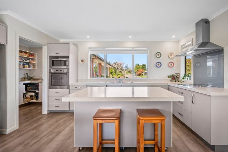 Photo of property in 472 Lees Road, Feilding, 4775