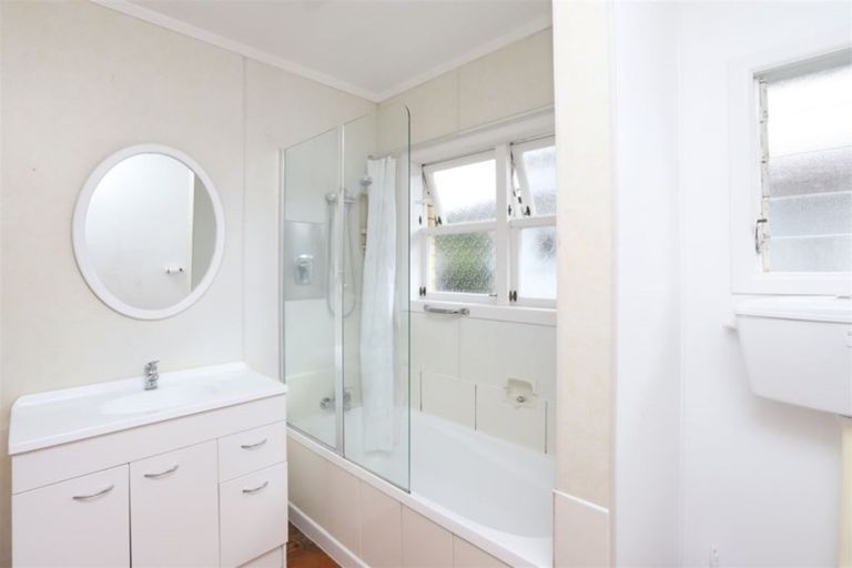 Photo of property in 9 Aurora Terrace, Hillcrest, Hamilton, 3216