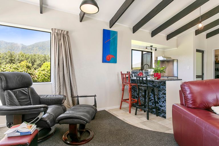 Photo of property in 35 Tui Pa Road, Te Aroha, 3392