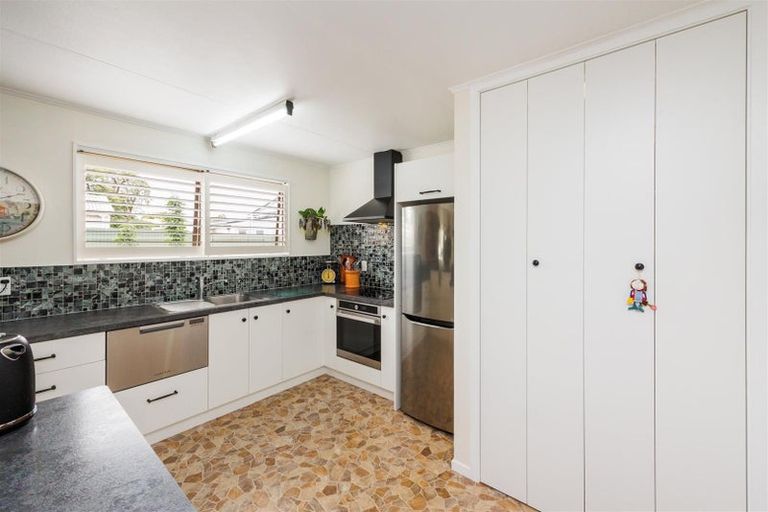 Photo of property in 3/10 Oxford Street, Marton, 4710