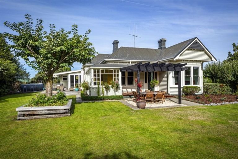 Photo of property in 22 Mckenzie Street, Geraldine, 7930