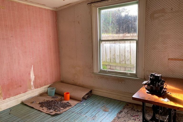 Photo of property in 60 Lawrence Street, Mornington, Dunedin, 9011