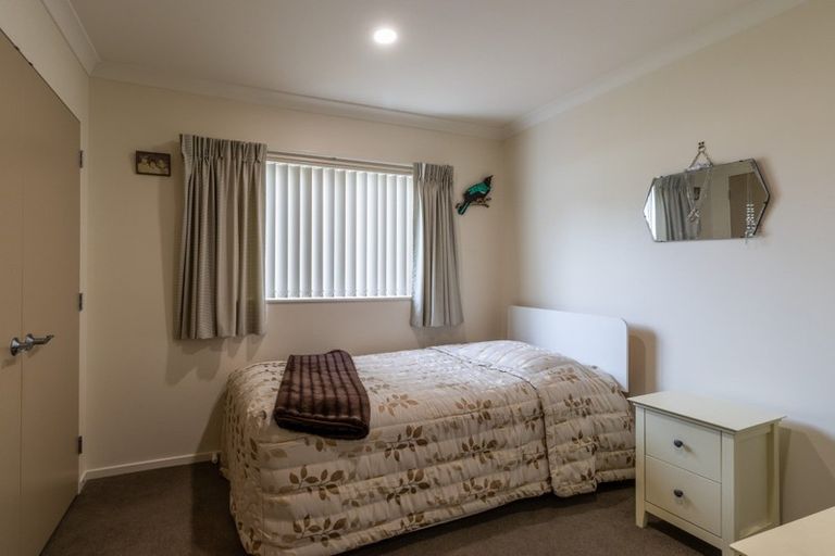 Photo of property in 1 Pohutukawa Grove, Titahi Bay, Porirua, 5022