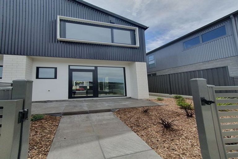 Photo of property in 9 Tokitoki Way, Kenepuru, Porirua, 5022