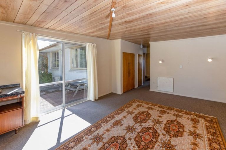 Photo of property in 98 Prestons Road, Redwood, Christchurch, 8051