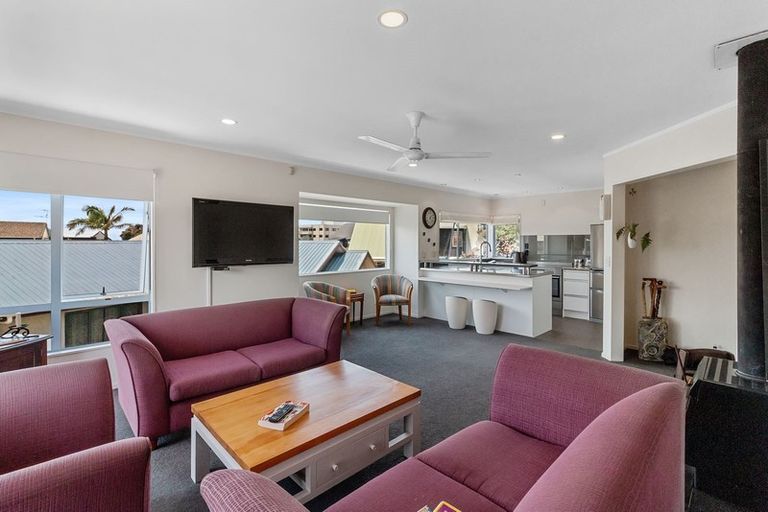 Photo of property in 4 Claxton Avenue, Pauanui, Hikuai, 3579