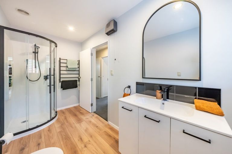 Photo of property in 10 Seymour Grove, Kingsley Heights, Upper Hutt, 5018