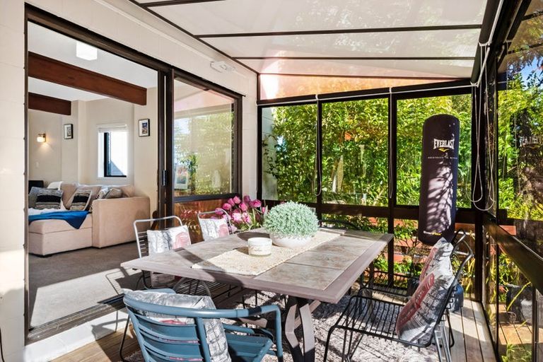 Photo of property in 16 Stredwick Drive, Torbay, Auckland, 0630