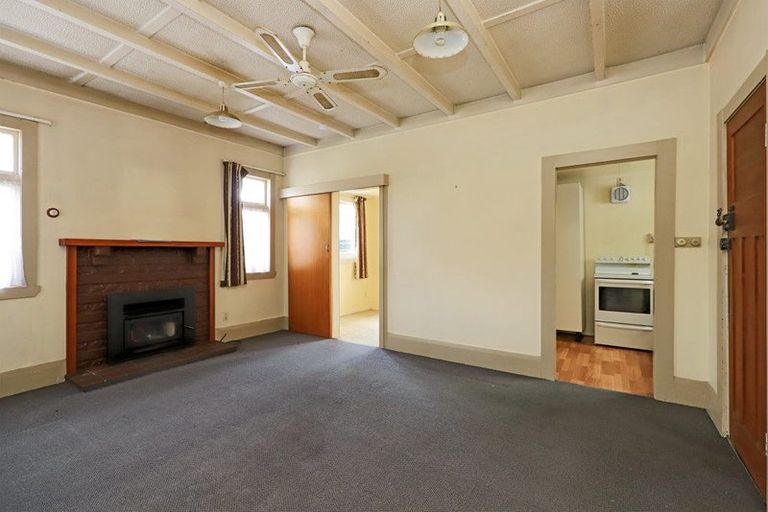 Photo of property in 1015 Heretaunga Street East, Parkvale, Hastings, 4122