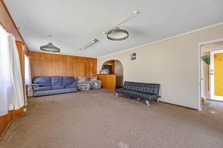 Photo of property in 16 Bacot Place, Howick, Auckland, 2014