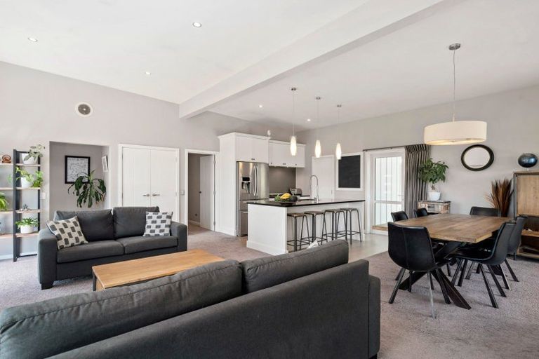 Photo of property in 75 Dalmore Way, Acacia Bay, Taupo, 3385