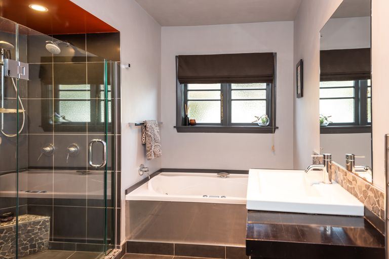 Photo of property in 220 Knowles Street, St Albans, Christchurch, 8052