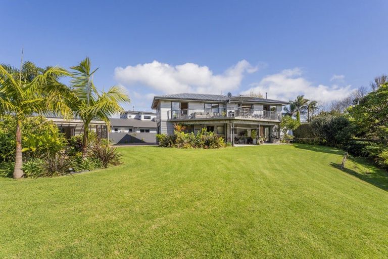 Photo of property in 102 South Highway East, Whitianga, 3510
