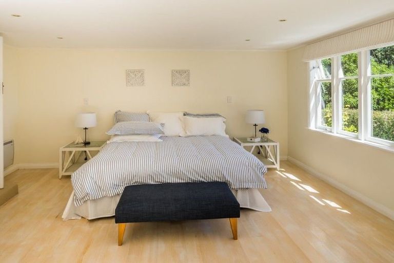 Photo of property in 150 Motuhara Road, Plimmerton, Porirua, 5026