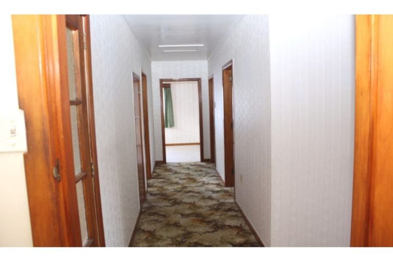 Photo of property in 25 Tui Crescent, Maunu, Whangarei, 0110