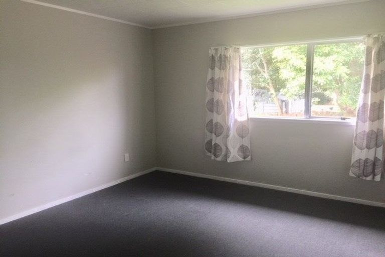 Photo of property in 1/6 Bundena Place, Clendon Park, Auckland, 2103