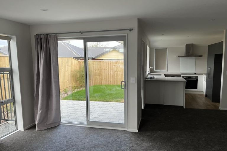 Photo of property in 6/3 Nyoli Street, Northcote, Christchurch, 8052