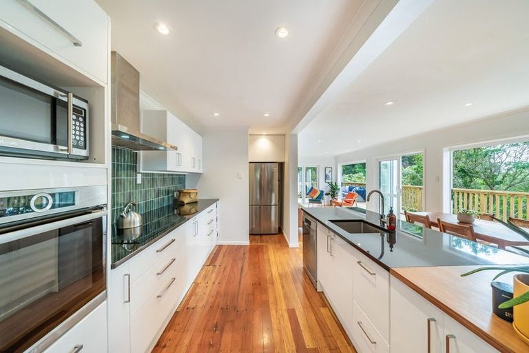 Photo of property in 84 Paremata Road, Paremata, Porirua, 5024