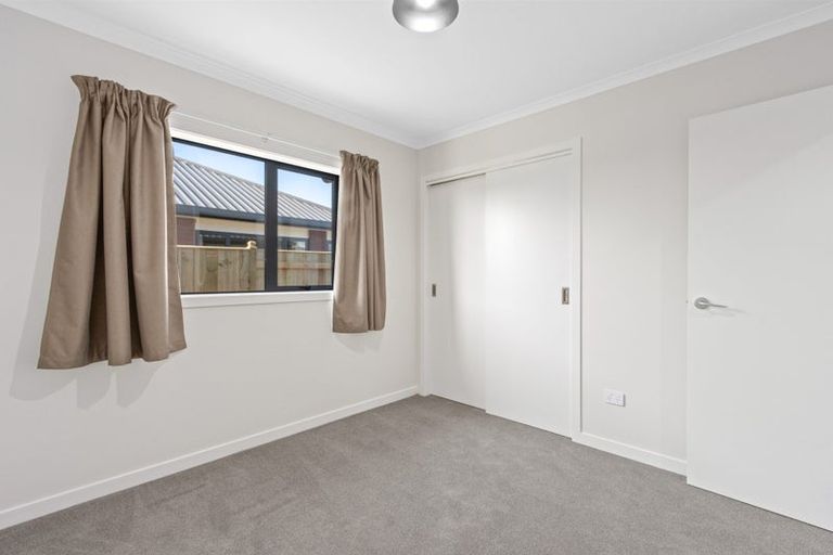 Photo of property in 5 Jeffares Place, Taradale, Napier, 4112