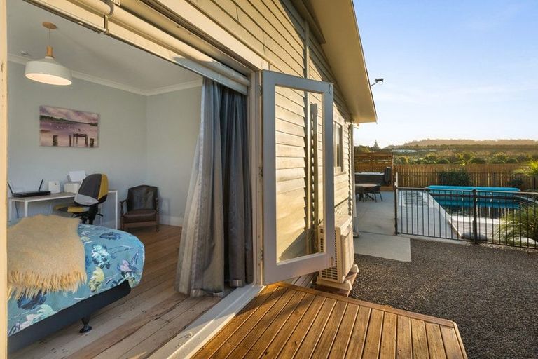 Photo of property in 12 Sandleigh Drive, Athenree, Waihi Beach, 3177
