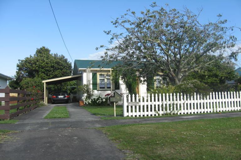 Photo of property in 16 Madras Street, Aramoho, Whanganui, 4500