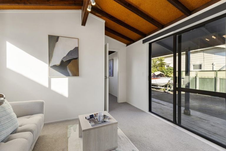 Photo of property in 14 Kauri Street, Miramar, Wellington, 6022