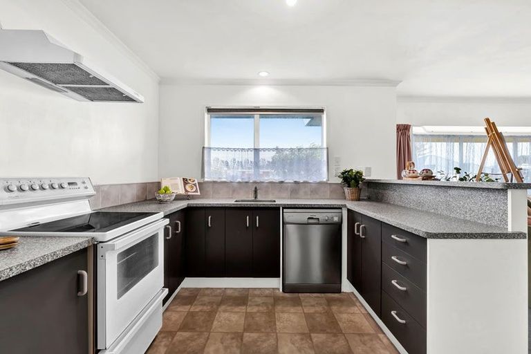 Photo of property in 1/39 Sackville Street, Fitzroy, New Plymouth, 4312