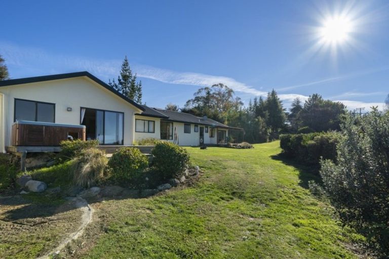 Photo of property in 346 Old Coach Road, Upper Moutere, 7173